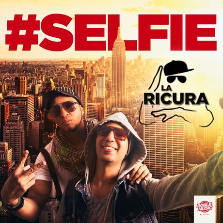 La Ricura Selfie